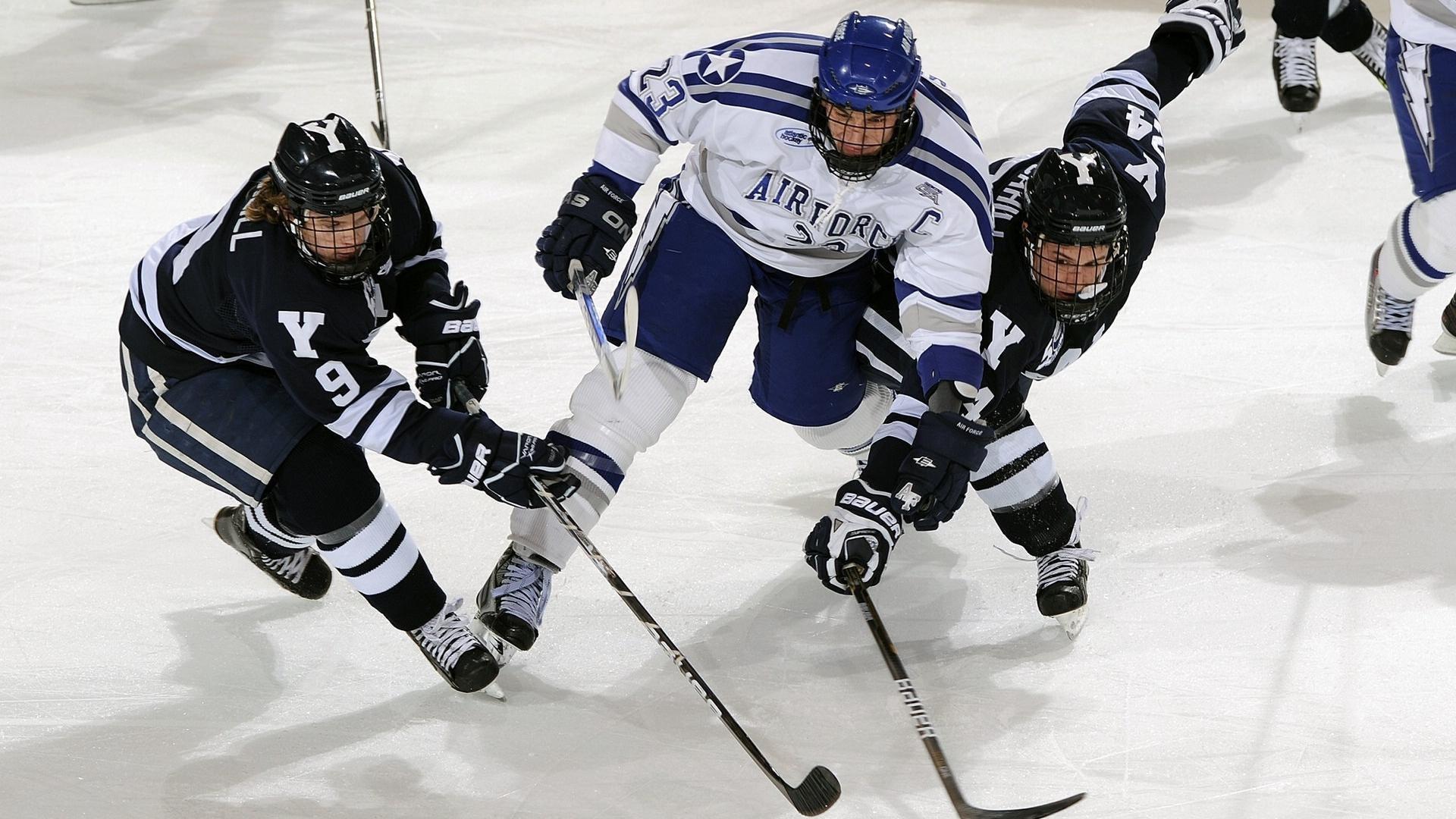 凯沙·约翰逊砍14分12板，坚持做自己，打出热火式的篮球