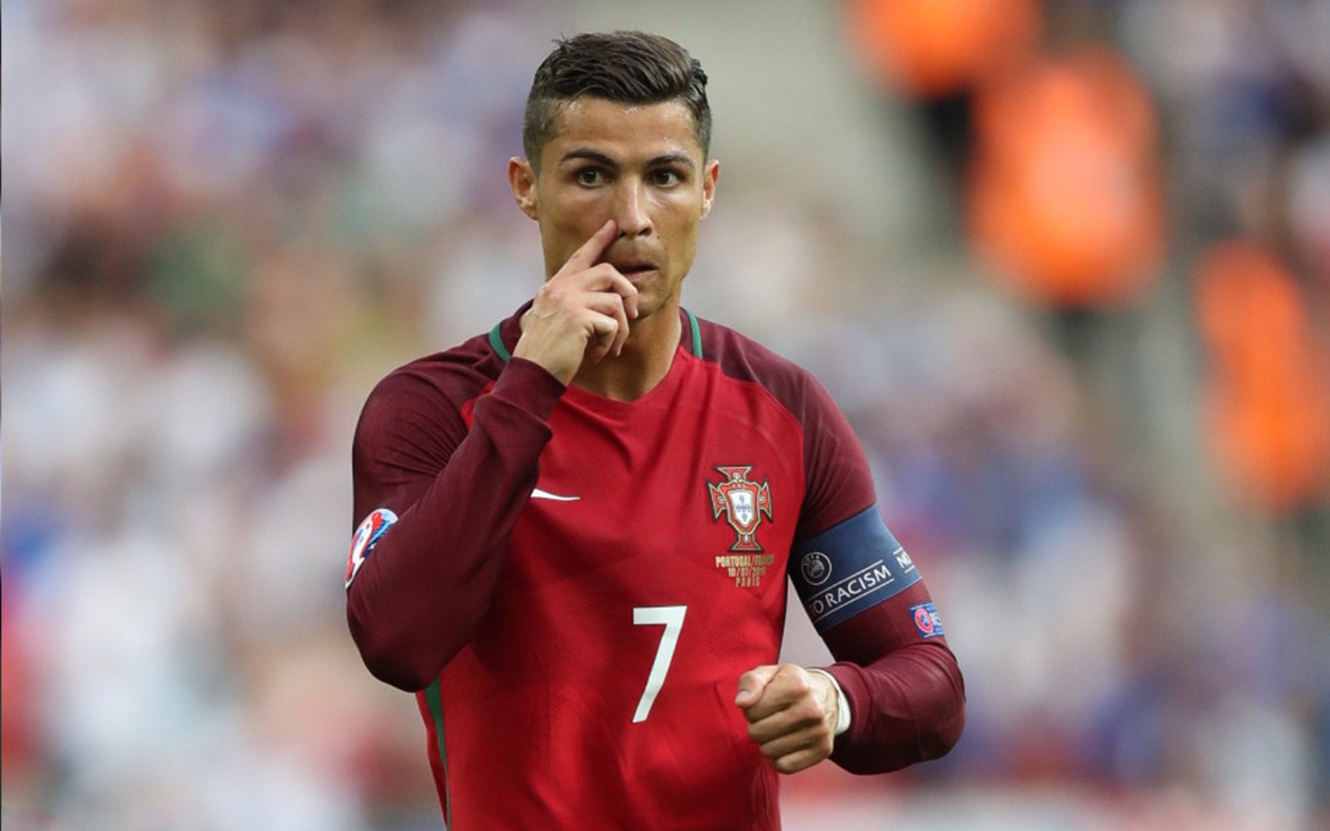 拜仁锋线引援陷价格博弈，法尔克称雅克松标价过高，弗拉霍维奇成新关注焦点